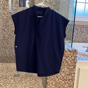 Figs Rafaela oversized scrub top, navy